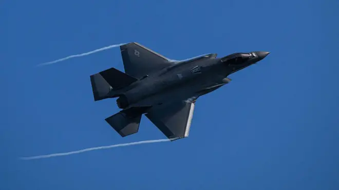 صورة لطائرة مقاتلة من طراز F-35 Lightning II تابعة لسلاح الجو الأمريكي، في أبريل/نيسان 2026.
