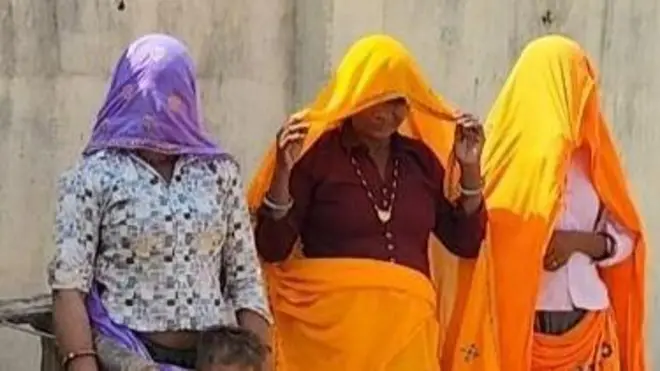 जयपुर में दो परिवारों के सदस्य.