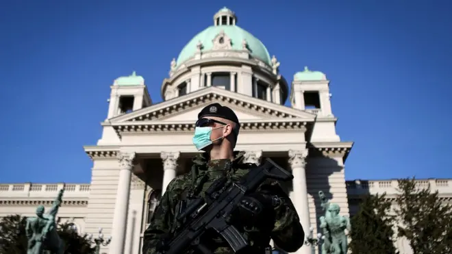 Военный в Белграде