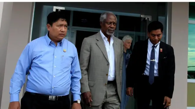 မြောက်ဦးမြို့ကို ရောက်ရှိနေစဉ်မှာ ကိုဖီအာနန်ဟာ ရခိုင်သမိုင်းနဲ့ပတ်သက်ပြီး စိတ်ဝင်တစားနဲ့ မေးမြန်းမှုတွေလည်း ရှိခဲ့