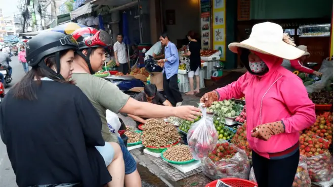 Việt Nam là một trong các nền kinh tế đang phát triển và có độ mở khá cao trong hội nhập ở khu vực