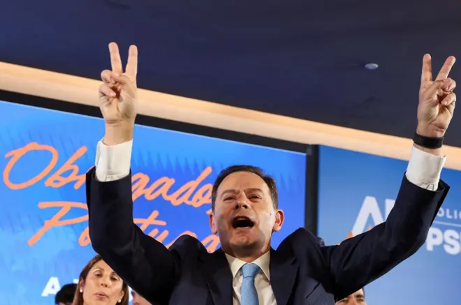 Primeiro ministro de Portugal, Luis Montenegro do Partido Social Democrata (PSD) e líder da Aliança Democrática (AD) comemora vitória nas eleições em Lisboa, no dia 19 de maio
