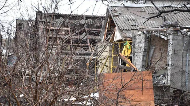 ক্রামাটরস্কে রুশ আক্রমণে ক্ষতিগ্রস্ত একটি ভবন