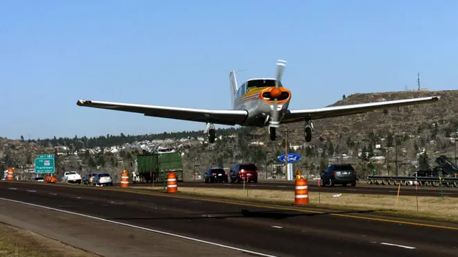 పైపర్ కోమంచె 250