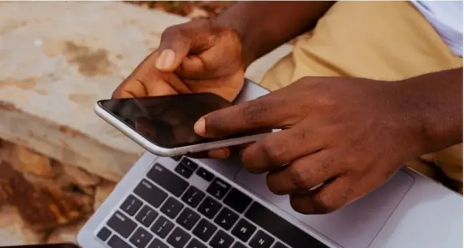 foonu ati laptop ti ko ṣiṣẹ