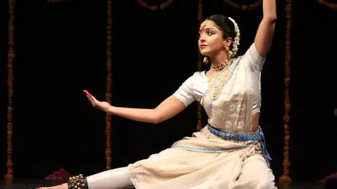 आमना मवाज़ ख़ान