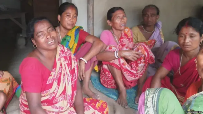 कटिहार में मृतकों के लिए विलाप करती महिलाएं