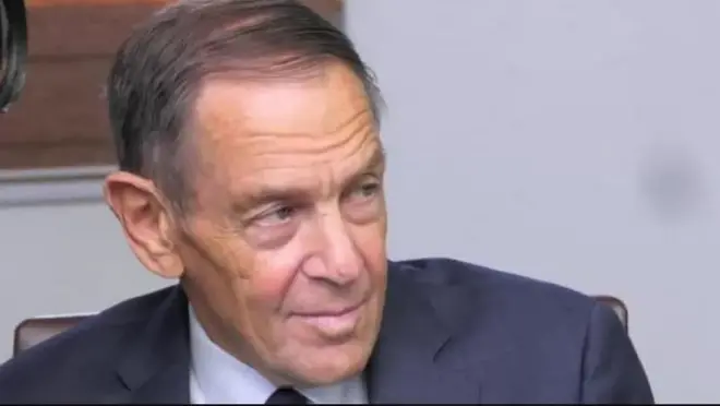 Bruce Fein bụ ọkaikpe Nnamdi Kanu