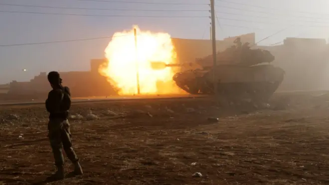 دبابة تركية في ريف حلب الشمالي بسوريا