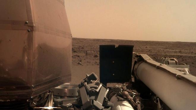 Imagen de Marte enviada por la sonda Insight