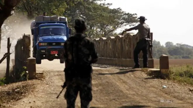 မောင်တော ခရိုင် အတွင်းမှာ တည်ငြိမ်လာပြီလို့ ပြည်နယ် အစိုးရပြော