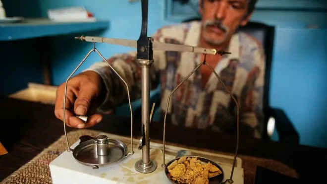 Venezuela'nın İngiltere'deki 1,8 milyar dolarlık altın rezervini bloke eden karar bozuldu