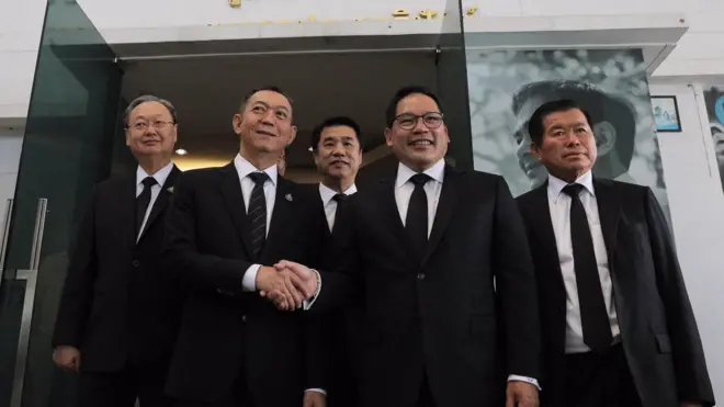 จับมือ ปชป พปชร