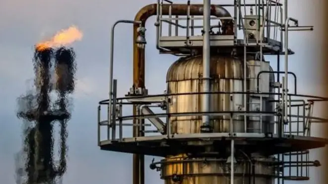 بر اساس طرح اتحادیه اروپا که هنوز تصویب نشده قرار است خرید نفت از روسیه از سوی اعضای این اتحادیه در یک زمانبندی شش ماهه به صفر برسد