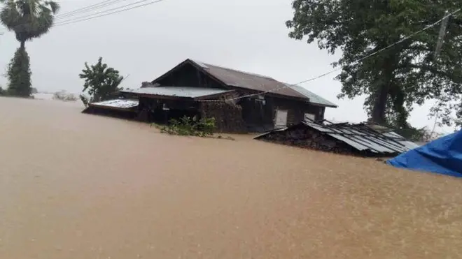 သံလွင်မြစ်ကြောင်းတလျှောက်မှာ အကူအညီမရောက်သေးတဲ့ ရွာပေါင်း ၅၀ လောက်ရှိနိုင်တယ်လို့ ခန့်မှန်းပြောဆို