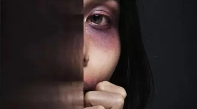 Гислейн Максвелл: жаш кыздарды зордуктоого көмөктөшкөн аял