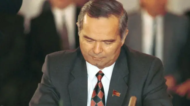 Ислом Каримов