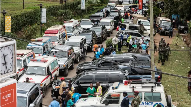 현지시간 15일 케냐 수도 나이로비에서 벌어진 테러 공격으로, 도시는 이틀이 지난 지금까지 사실상 마비 상태다