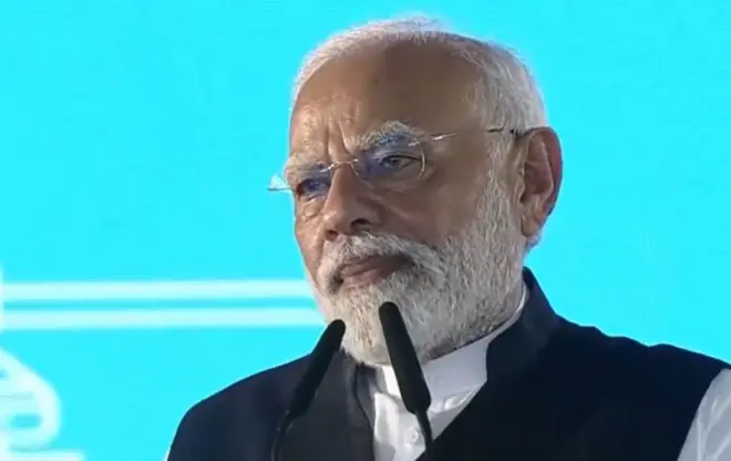 नरेंद्र मोदी 