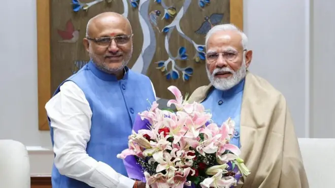 రాధాకృష్ణన్, మోదీ 