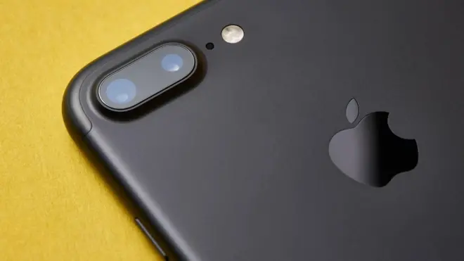 Вийшла iOS 14.15. Стежити за вами сайтам і додаткам стане важче