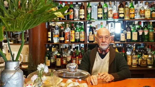 Lucio Cantini, uno de los dueños de Flor de Barracas, está obsesionado con revivir sus raíces a través de las experiencias en el presente. No en vano planea un viaje a su pueblo en Italia.