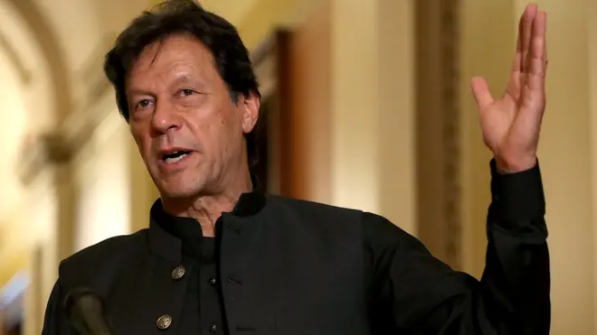 عمران خان نن سه شنبه د پاکستان پارلمان ته وینا کوله