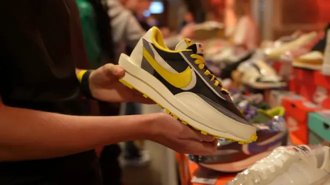 รองเท้า