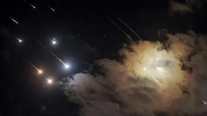 Иранские ракеты над Израилем