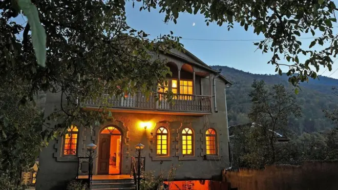 أحد البيوت الواقعة في قلب الطبيعة في أرمينيا