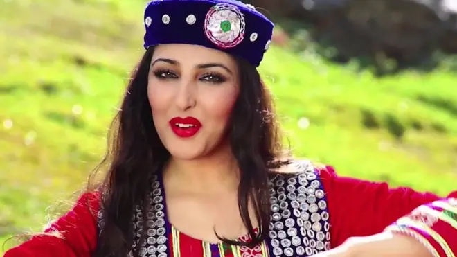 از دو سوی آمو