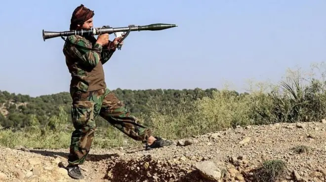 బ్రిటిష్, సోవియట్ (నేటి రష్యా), అమెరికన్ దళాలు అఫ్గానిస్తాన్‌లో ప్రవేశించినా, తర్వాత అవన్నీ వెనక్కు తగ్గాల్సి వచ్చింది