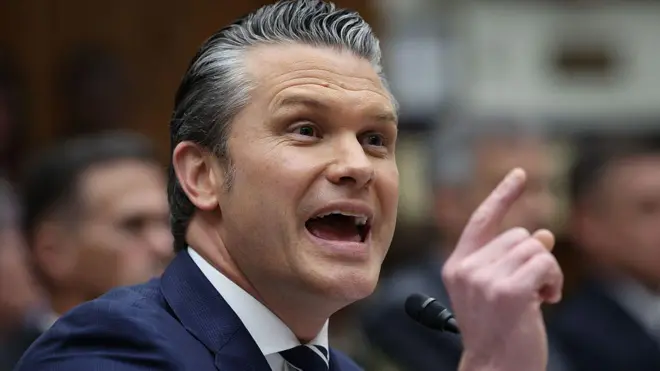 अमेरिका रक्षा मंत्री पीट हेगसेथ