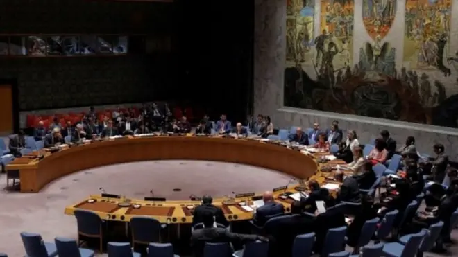 صوتت 11 دولة لصالح تمديد عمل اللجنة