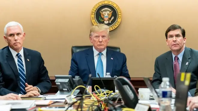 Trump en el Centro de Comando, ubicado en el sótano de la Casa Blanca.