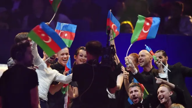 Azərbaycanı Eurovision 2017 mahnı müsabiqəsində "Skeletons" mahnısı ilə Dihaj adlı ifaçı təmsil edir