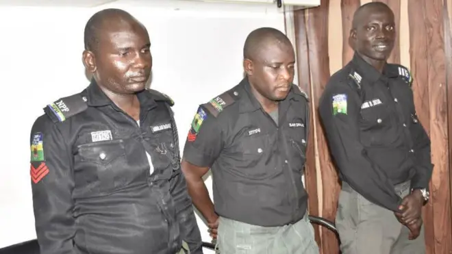 Awọn ọlọpaa to yinbọn ni gbangba