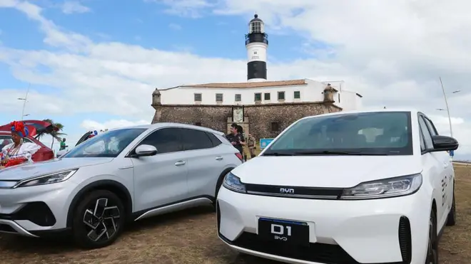 Veículos da BYDconsultar bilhete aposta esportivafrente ao Farol da Barra, na Bahia