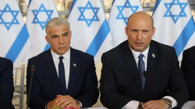 Yair Lapid (left) and Naftali Bennett (29/05/22)