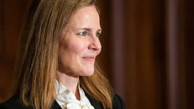 Ејми Кони Берет