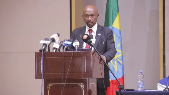 Ministira bishaanii, Jallisiifi Anniisaa Itoophiyaa, Dr. Silashii Baqqalaa