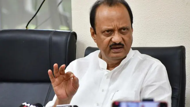 अजित पवार 