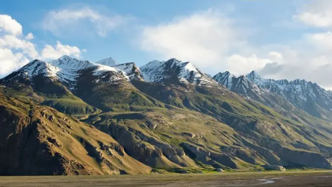 瓦罕走廊與四國接壤，戰略地位十分重要。