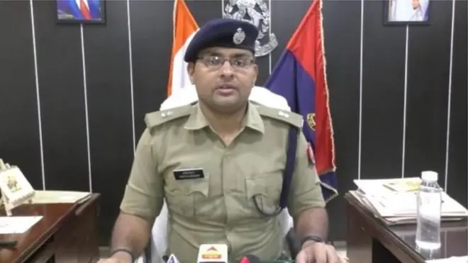 एसपी अभिनंदन सिंह ने घटना को 'अमानवीय' बताया है.