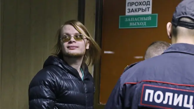 Богатов на признает вину и говорит, что не заходил на форум сисадминов