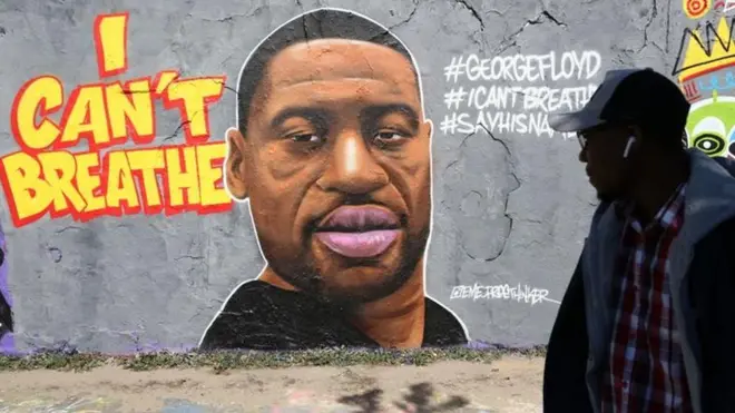 Floyd yafashwe na polisi mu mujyi wa Minneapolis ari gutaha avuye mu kazi ku masaha yo gufunga inzu z'uburiro hakiri kare kubera coronavirus