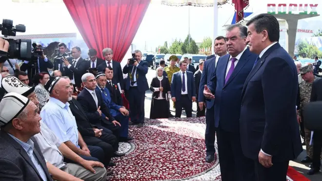 Тожикистон ва Қирғизистон президентларининг маҳаллий аҳоли вакиллари билан учрашуви