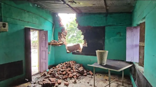 अतिवृष्टीचा फटका धाराशिव जिल्ह्यातील शाळांना