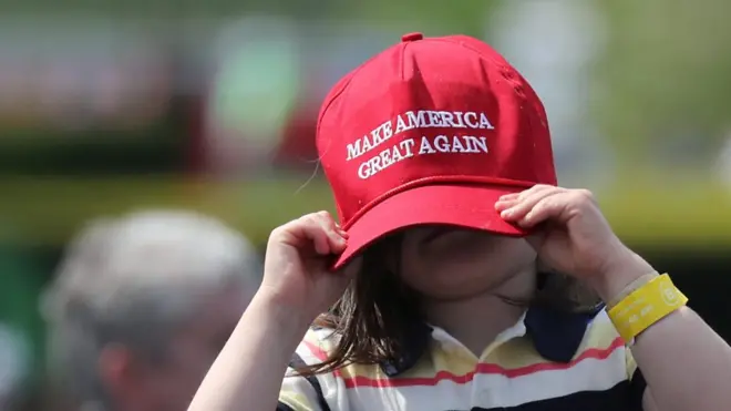 一位小孩戴着MAGA帽（22/4/2019）