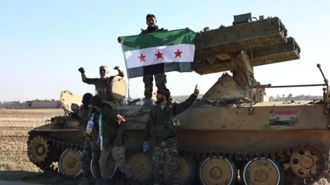 बंडखोर गटाचे सैनिक